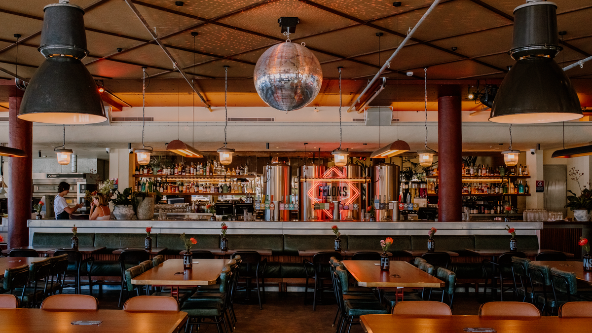 Felons Brewing Co. Main Bar QSYS & AV Rack Upgrade